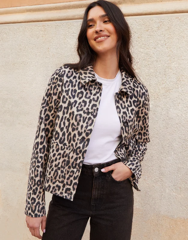 Women's Leopard Print Cropped Button Up Suedette Shacket